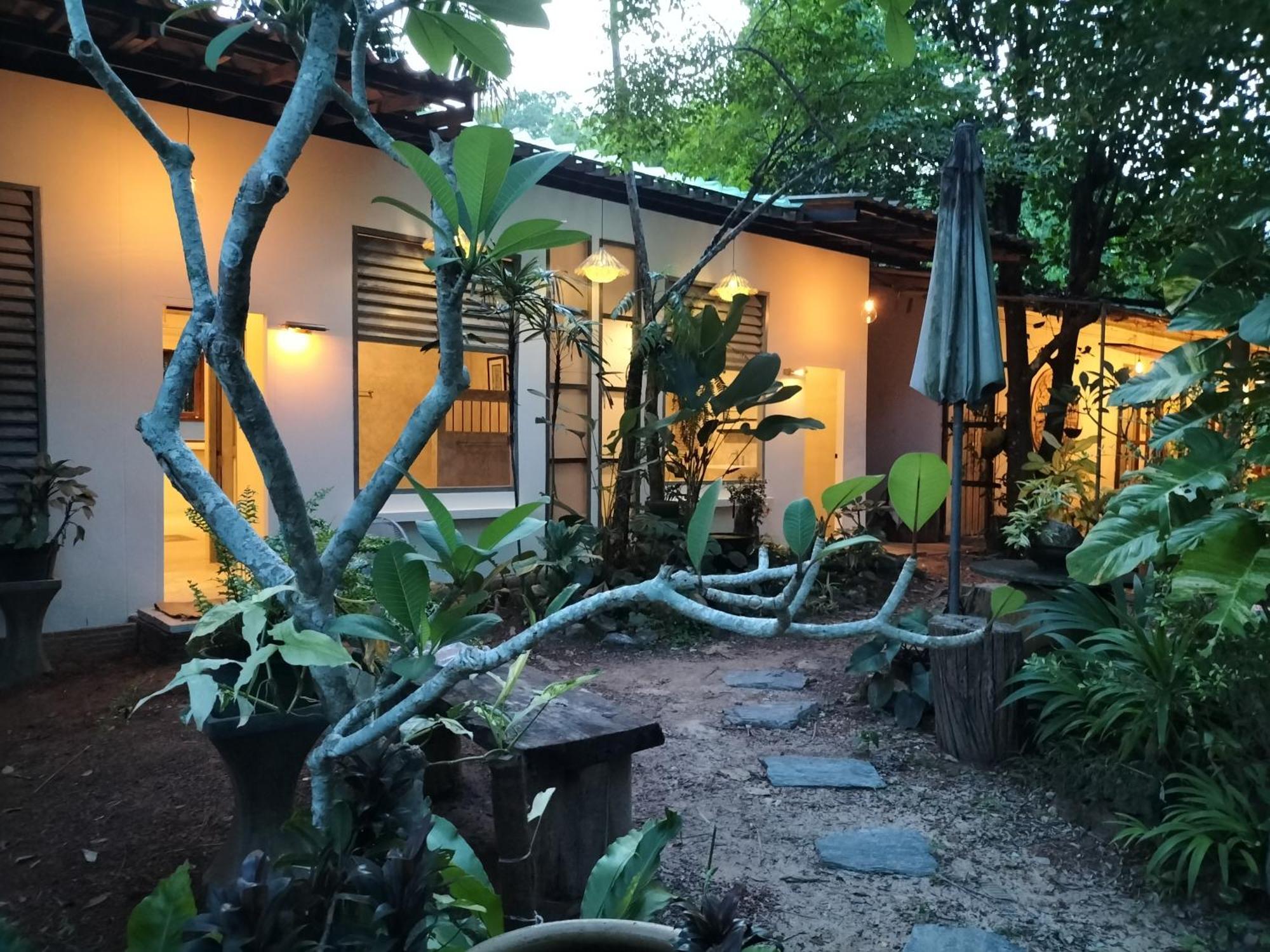 Baan Hotelier Resort Trat Eksteriør billede